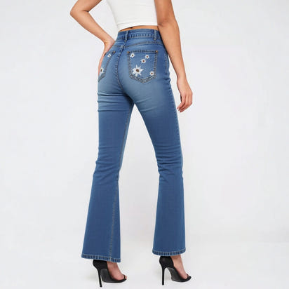 Women's High-Waist Star Patch Jeans, Wide-Leg Full-Length Jeans With A Retro Y2K Star, Light-Wash Denim For All Seasons.